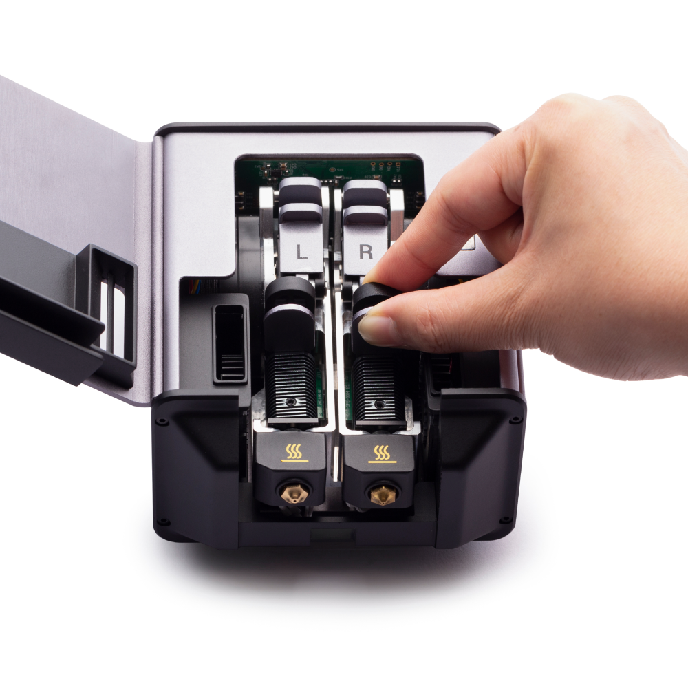 HOT END FOR DUAL EXTRUSION MODULE